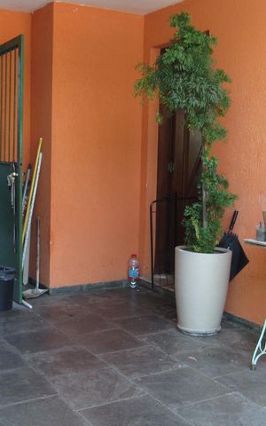 Casa à venda com 230m², 5 quartos e 3 vagasÁrea externa