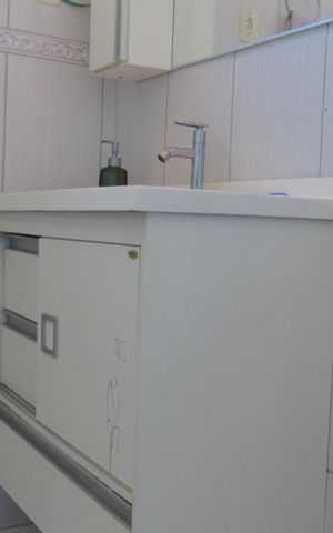 Casa à venda com 230m², 5 quartos e 3 vagasBanheiro social