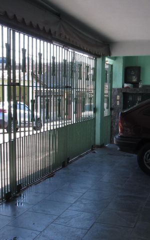 Casa à venda com 230m², 5 quartos e 3 vagasGaragem