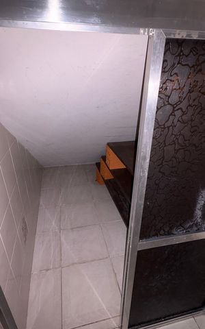 Casa à venda com 125m², 5 quartos e 2 vagas Casa à venda com 125m², 5 quartos e 2 vagasLavabo