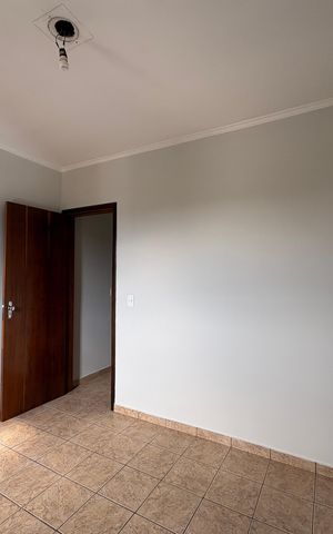 Casa à venda com 125m², 5 quartos e 2 vagas Casa à venda com 125m², 5 quartos e 2 vagasQuarto 2