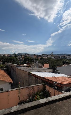 Casa à venda com 125m², 5 quartos e 2 vagas Casa à venda com 125m², 5 quartos e 2 vagasCaixa d’água