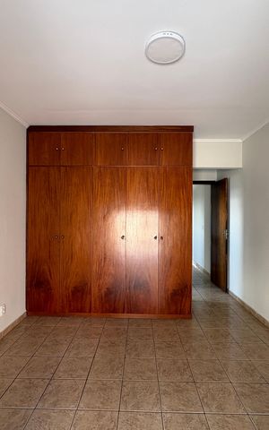 Casa à venda com 125m², 5 quartos e 2 vagas Casa à venda com 125m², 5 quartos e 2 vagasSuíte