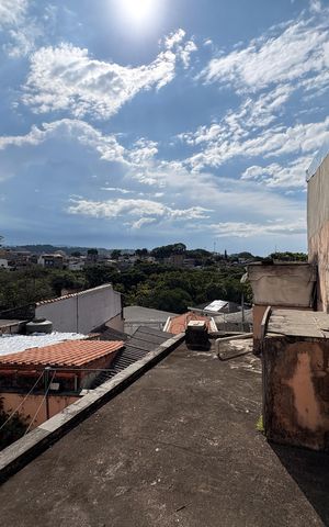 Casa à venda com 125m², 5 quartos e 2 vagas Casa à venda com 125m², 5 quartos e 2 vagasCaixa d’água