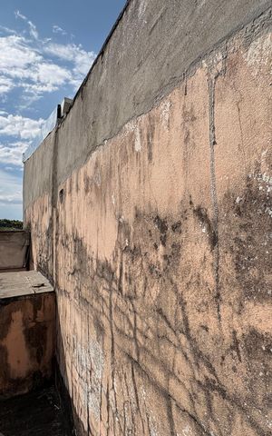 Casa à venda com 125m², 5 quartos e 2 vagas Casa à venda com 125m², 5 quartos e 2 vagasCaixa d’água