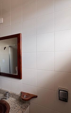 Casa à venda com 125m², 5 quartos e 2 vagas Casa à venda com 125m², 5 quartos e 2 vagasBanheiro