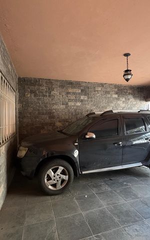 Casa à venda com 125m², 5 quartos e 2 vagas Casa à venda com 125m², 5 quartos e 2 vagasGaragem