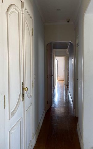 Apartamento para alugar com 126m², 4 quartos e 2 vagas Apartamento para alugar com 126m², 4 quartos e 2 vagasCozinha