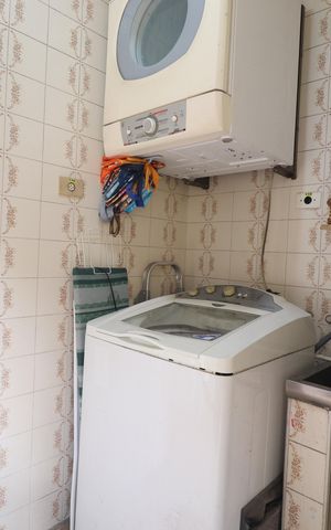 Casa à venda com 235m², 3 quartos e 2 vagasÁrea de Serviço