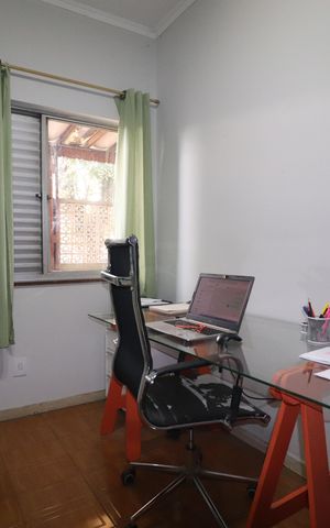 Casa à venda com 235m², 3 quartos e 2 vagasQuarto 2