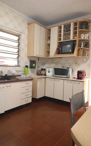 Casa à venda com 235m², 3 quartos e 2 vagasCozinha