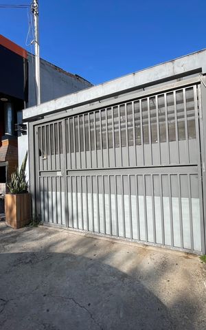 Casa para alugar com 140m², 3 quartos e 2 vagas Casa para alugar com 140m², 3 quartos e 2 vagasFachada
