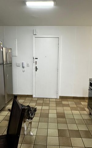 Apartamento à venda com 208m², 3 quartos e 2 vagas Apartamento à venda com 208m², 3 quartos e 2 vagasCozinha