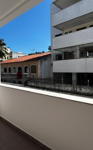 Apartamento à venda com 208m², 3 quartos e 2 vagas Apartamento à venda com 208m², 3 quartos e 2 vagasVaranda dos quartos