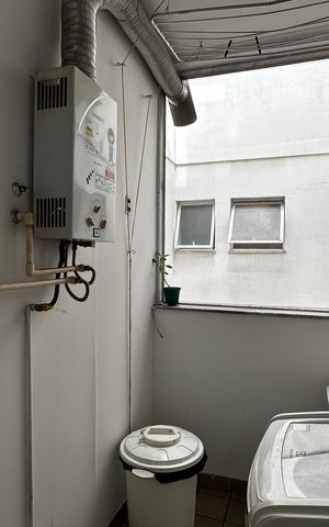 Apartamento à venda com 208m², 3 quartos e 2 vagas Apartamento à venda com 208m², 3 quartos e 2 vagasÁrea de Serviço