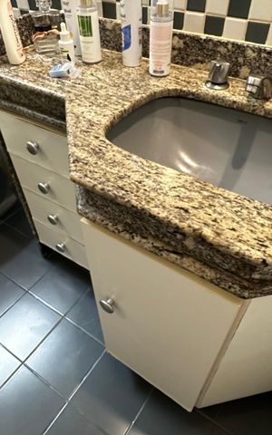 Apartamento à venda com 208m², 3 quartos e 2 vagas Apartamento à venda com 208m², 3 quartos e 2 vagasBanheiro