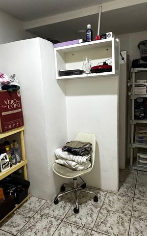 Apartamento à venda com 208m², 3 quartos e 2 vagas Apartamento à venda com 208m², 3 quartos e 2 vagasQuarto de Serviço