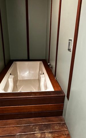 Apartamento à venda com 208m², 3 quartos e 2 vagas Apartamento à venda com 208m², 3 quartos e 2 vagasBanheiro do Quarto 2