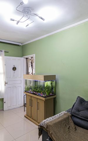 Casa de condomínio à venda com 92m², 2 quartos e 1 vaga Casa de condomínio à venda com 92m², 2 quartos e 1 vagaSala