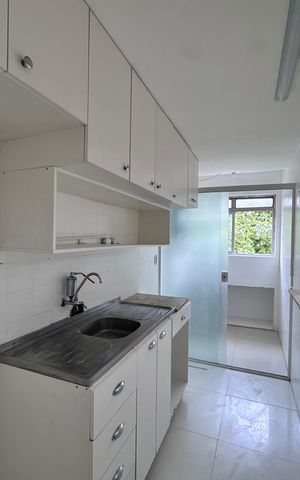 Apartamento para alugar com 63m², 2 quartos e 1 vaga Apartamento para alugar com 63m², 2 quartos e 1 vagaCozinha e Área de Serviço