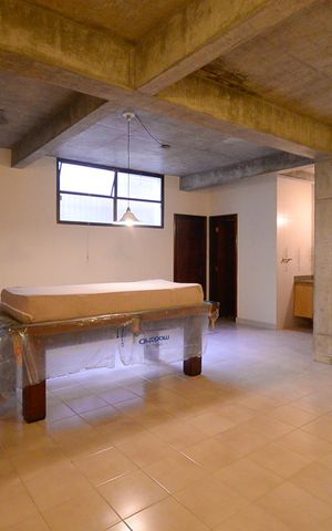 Casa à venda com 403m², 5 quartos e 6 vagas Casa à venda com 403m², 5 quartos e 6 vagasÁrea de Lazer - Salão de Festa