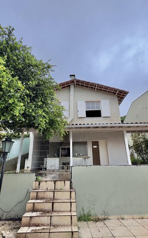 Casa à venda com 300m², 4 quartos e 4 vagas