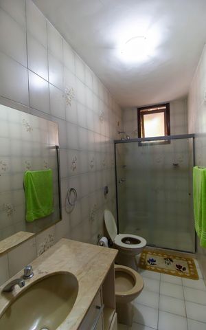 Casa de condomínio à venda com 318m², 3 quartos e 2 vagas