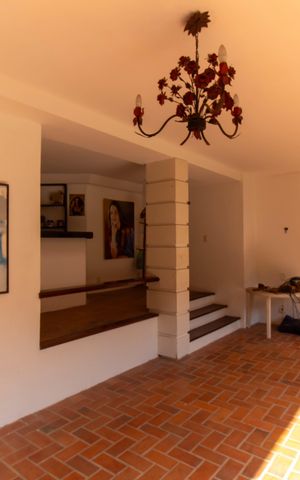 Casa de condomínio à venda com 318m², 3 quartos e 2 vagas