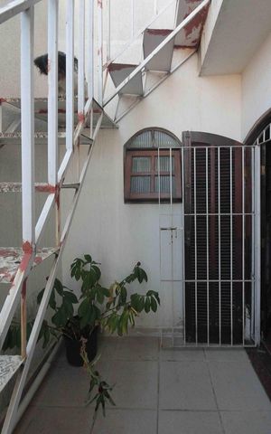 Casa à venda com 250m², 3 quartos e 2 vagas