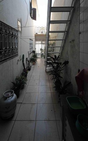 Casa à venda com 250m², 3 quartos e 2 vagas