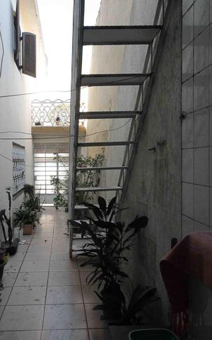 Casa à venda com 250m², 3 quartos e 2 vagas