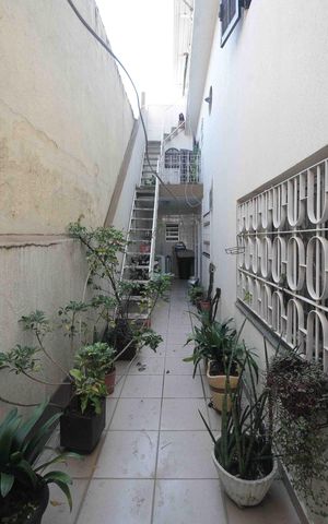 Casa à venda com 250m², 3 quartos e 2 vagas