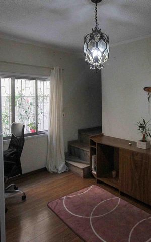 Casa à venda com 250m², 3 quartos e 2 vagas