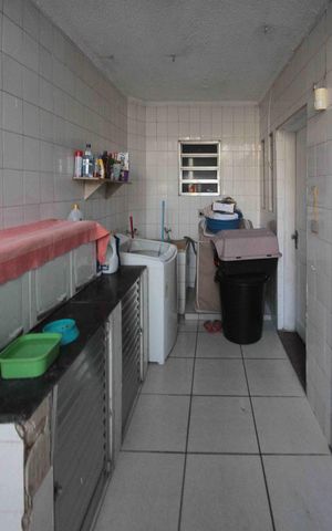 Casa à venda com 250m², 3 quartos e 2 vagas