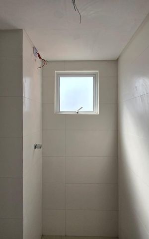 Apartamento à venda com 44m², 2 quartos e 1 vaga Apartamento à venda com 44m², 2 quartos e 1 vagaBanheiro Social