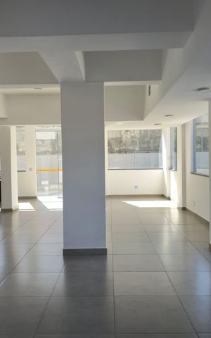 Apartamento à venda com 44m², 2 quartos e 1 vaga Apartamento à venda com 44m², 2 quartos e 1 vagaÁrea comum - Salão de festas