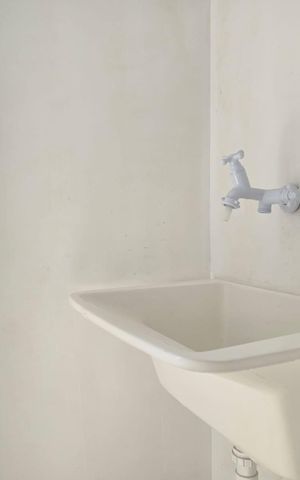 Apartamento à venda com 44m², 2 quartos e 1 vaga Apartamento à venda com 44m², 2 quartos e 1 vagaCozinha e Área de Serviço