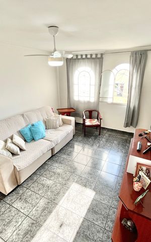 Casa à venda com 100m², 2 quartos e 1 vagaSala