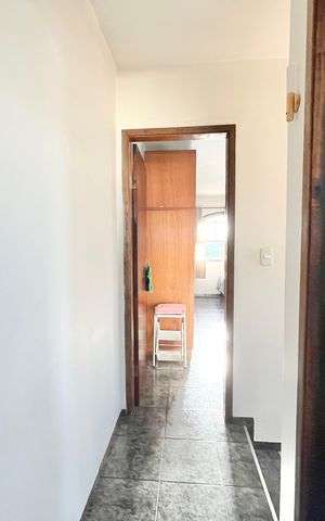Casa à venda com 100m², 2 quartos e 1 vagaCorredor