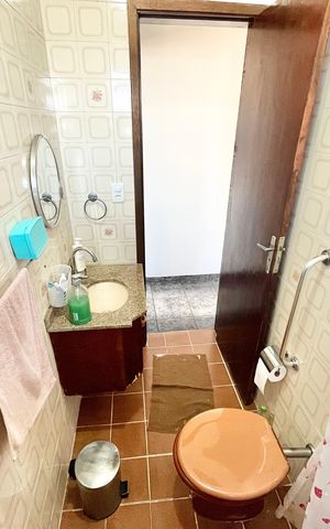 Casa à venda com 100m², 2 quartos e 1 vagaBanheiro