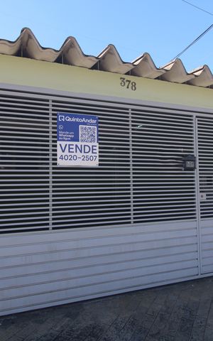 Casa à venda com 125m², 2 quartos e 2 vagasFachada
