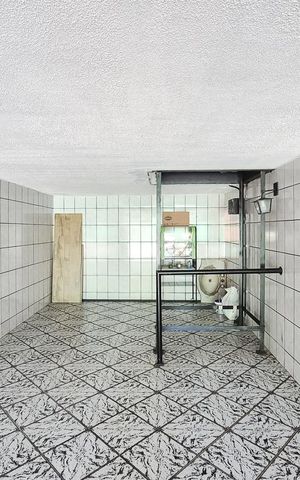 Casa à venda com 250m², 3 quartos e 2 vagas Casa à venda com 250m², 3 quartos e 2 vagasGaragem