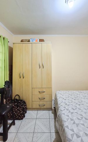 Casa à venda com 250m², 3 quartos e 2 vagas Casa à venda com 250m², 3 quartos e 2 vagasQuarto de Serviço