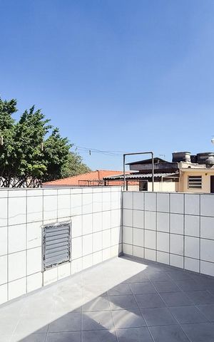 Casa à venda com 250m², 3 quartos e 2 vagas Casa à venda com 250m², 3 quartos e 2 vagasQuintal
