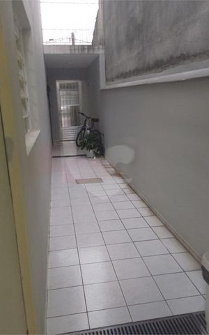Casa à venda com 90m², 2 quartos e 2 vagas