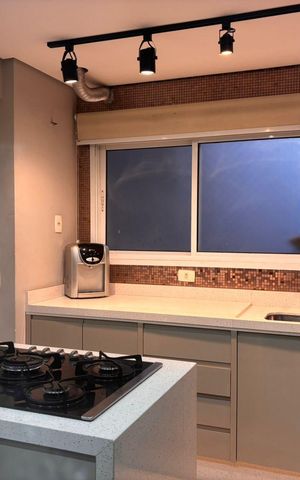 Apartamento à venda com 109m², 3 quartos e 2 vagas Apartamento à venda com 109m², 3 quartos e 2 vagasCozinha