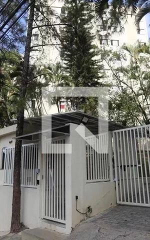 Apartamento à venda com 65m², 3 quartos e 1 vaga Apartamento à venda com 65m², 3 quartos e 1 vagaFachada e portaria