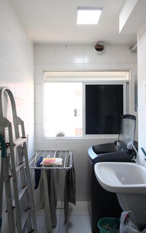 Apartamento à venda com 70m², 2 quartos e 1 vagaÁrea de Serviço