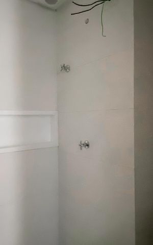 Apartamento à venda com 42m², 2 quartos e sem vaga Apartamento à venda com 42m², 2 quartos e sem vagaBanheiro