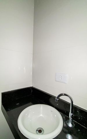 Apartamento à venda com 35m², 2 quartos e sem vaga Apartamento à venda com 35m², 2 quartos e sem vagaBanheiro